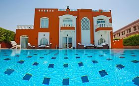 Sunrise Garden Beach Resort